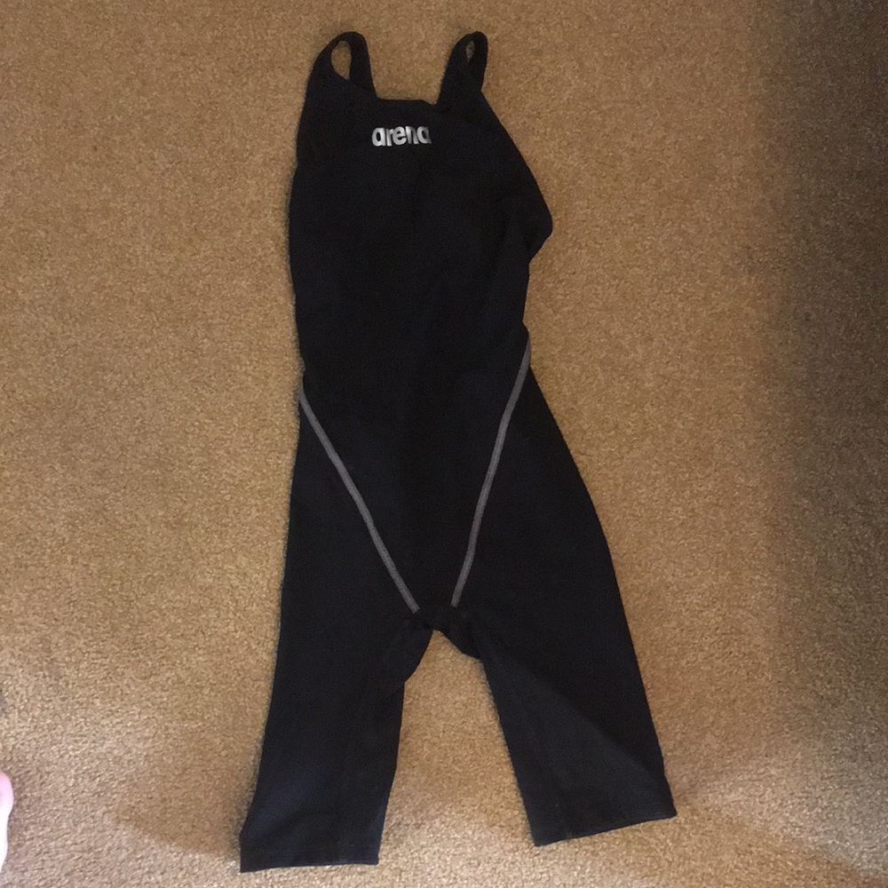 Arena Womens Powerskin tech suit size 22